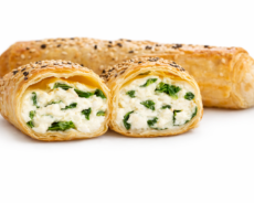 Трубочки "роллини" со шпинатом и сыром брынза